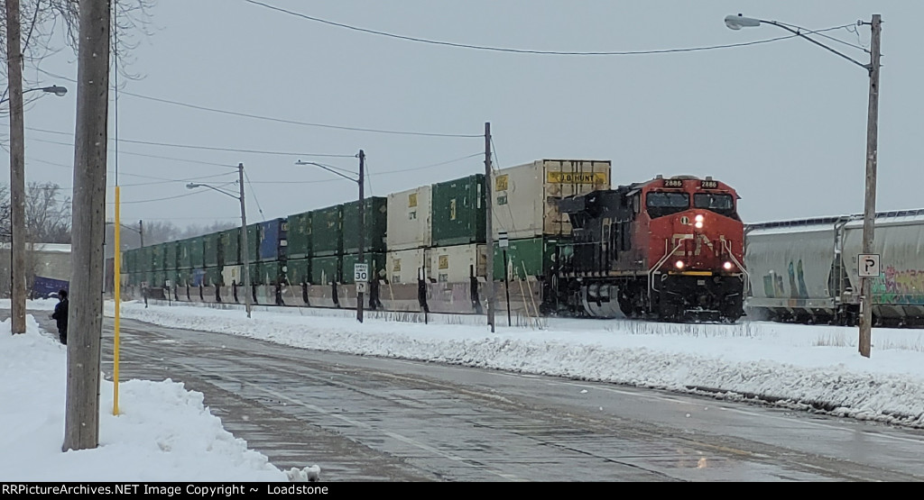 CN 2886